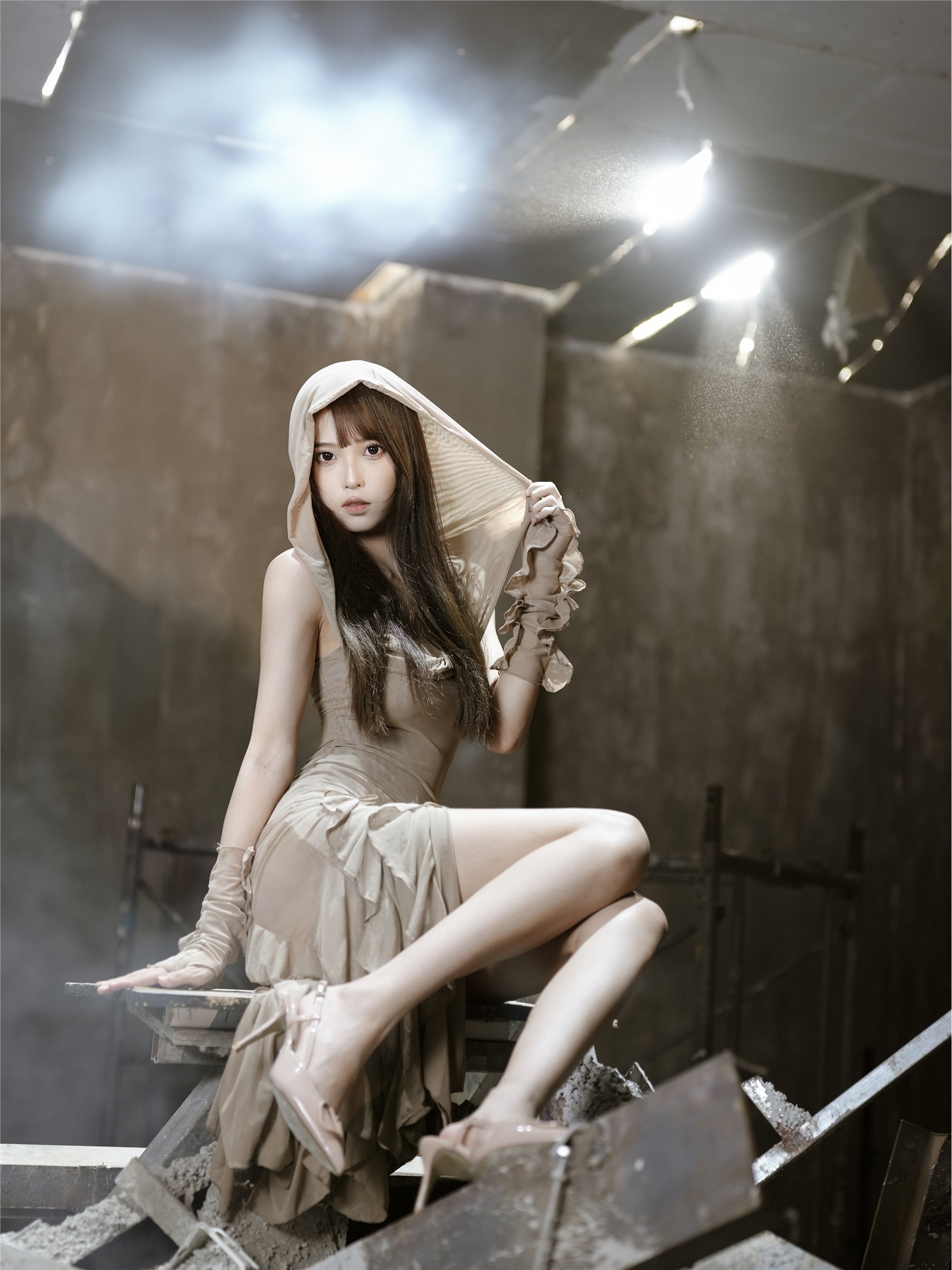 YITUYU艺图语 2025.01.24 废墟靓影 Yuri小阿飘